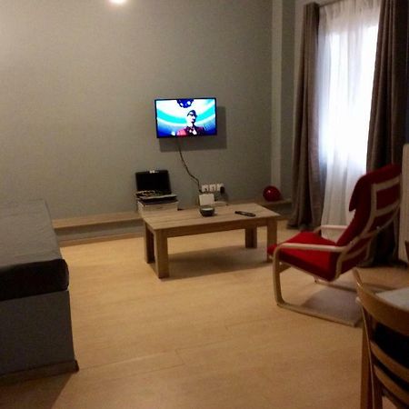 אתונה Renovated Apartment מראה חיצוני תמונה