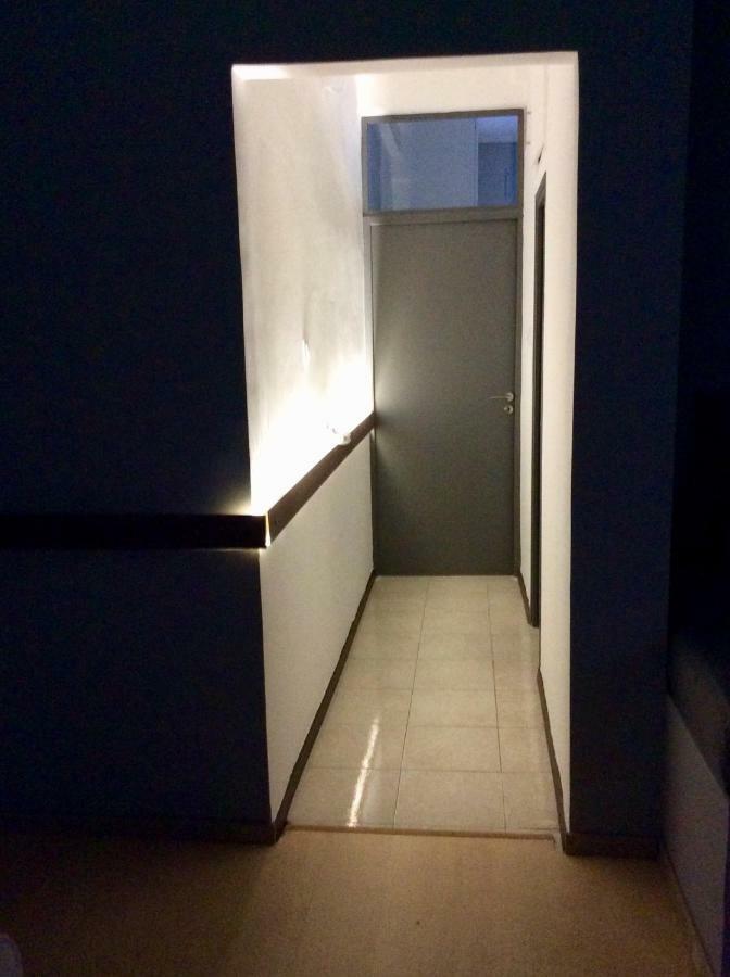 אתונה Renovated Apartment מראה חיצוני תמונה